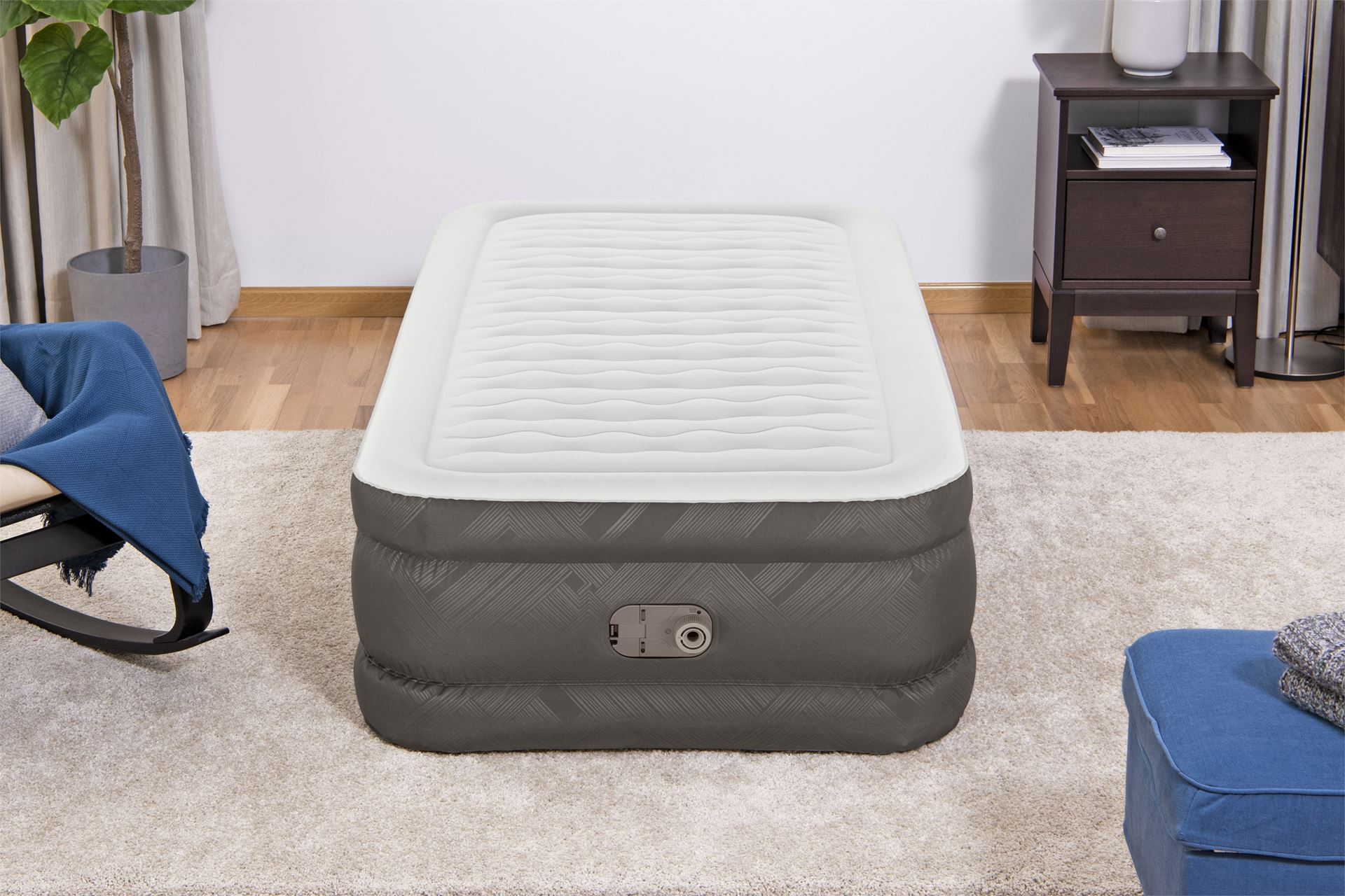 Bestway luchtbed 'Fortech Twin' - 191x97x46 cm - met ingebouwde pomp - bruin/grijs Bestway-1-91m-x-97cm-x-46cm-Fortech-Air-Mattress-Twin-Built-in-AC-pump