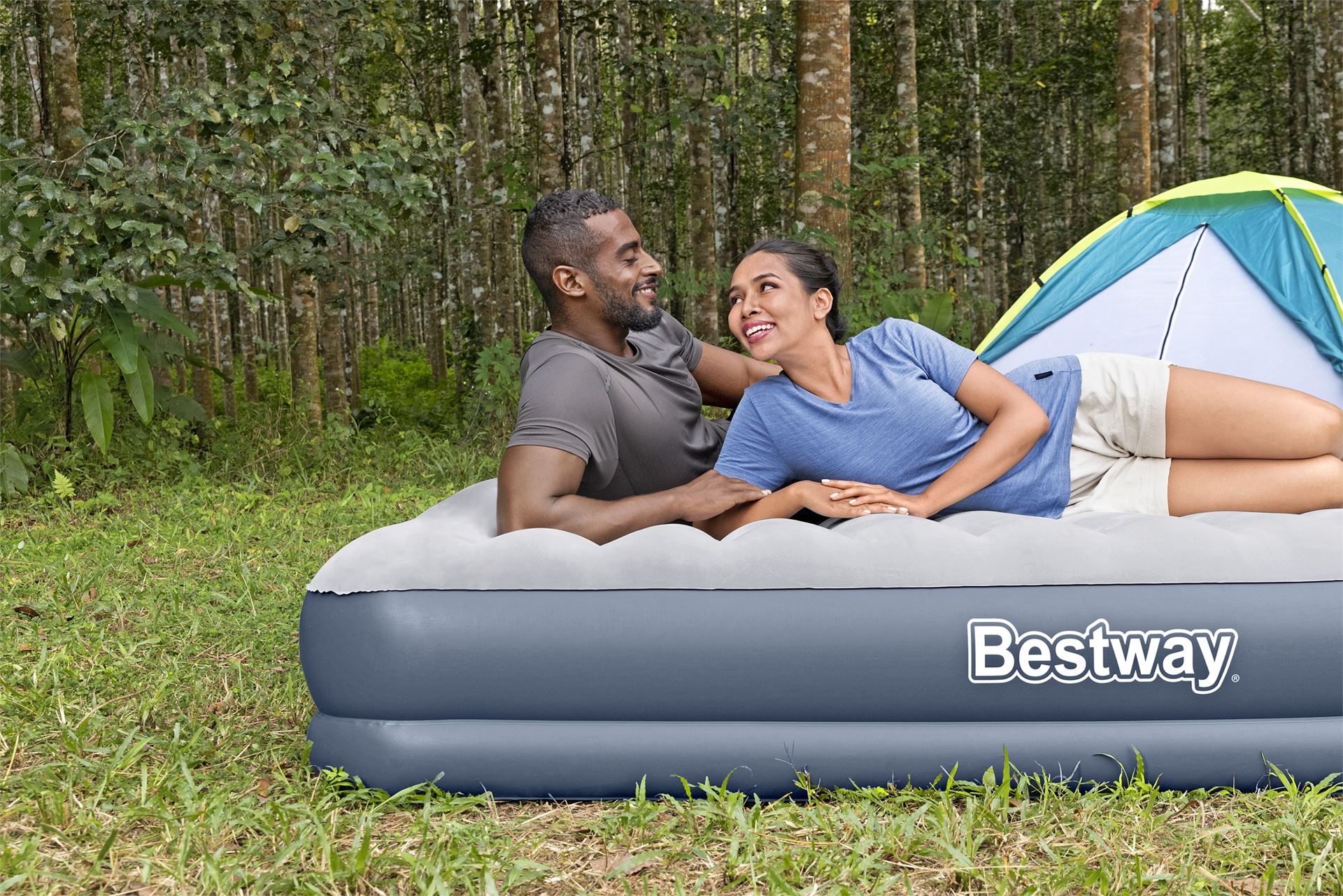 Bestway-2-03m-x-1-52m-x-36cm-Tritech-Air-Mattress-Queen-Built-in-Rechargeable-Pump