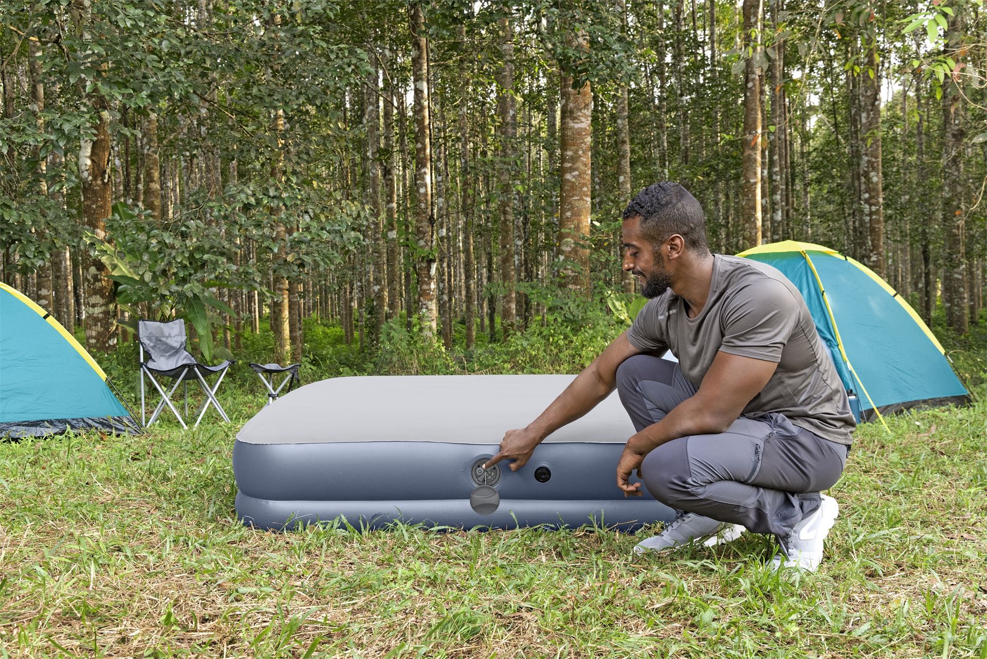 Bestway-2-03m-x-1-52m-x-36cm-Tritech-Air-Mattress-Queen-Built-in-Rechargeable-Pump