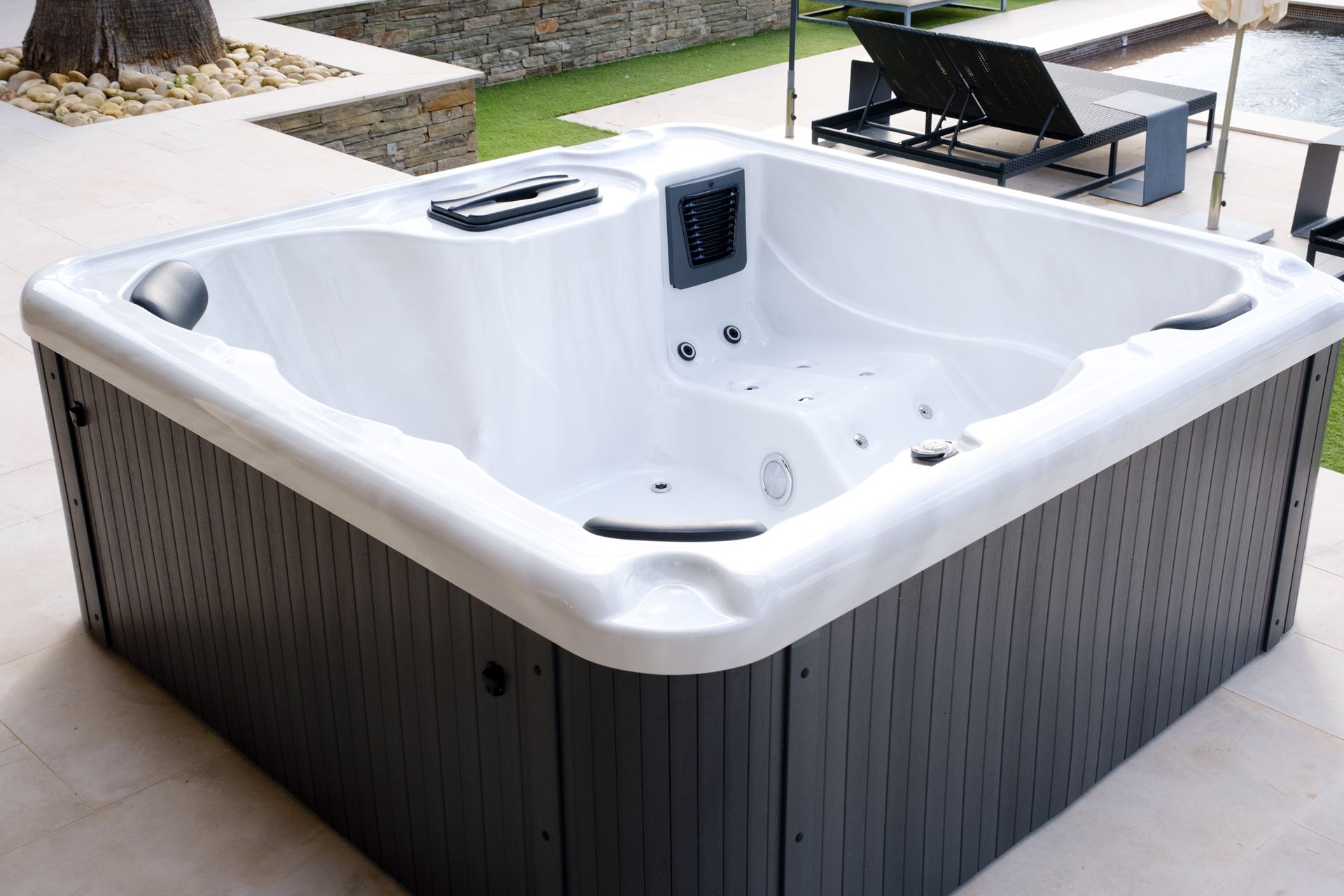 Bestway-Acryl-vaste-Hydrojet-spa-5-personen-12-jets-14-luchtstralen-200x200x78cm