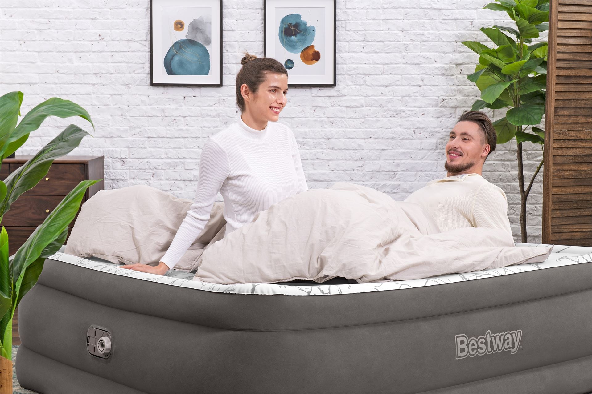 Bestway-2-03m-x-1-52m-x-56cm-Tritech-Fashion-Flock-Air-Mattress-Queen-Built-in-AC-Pump