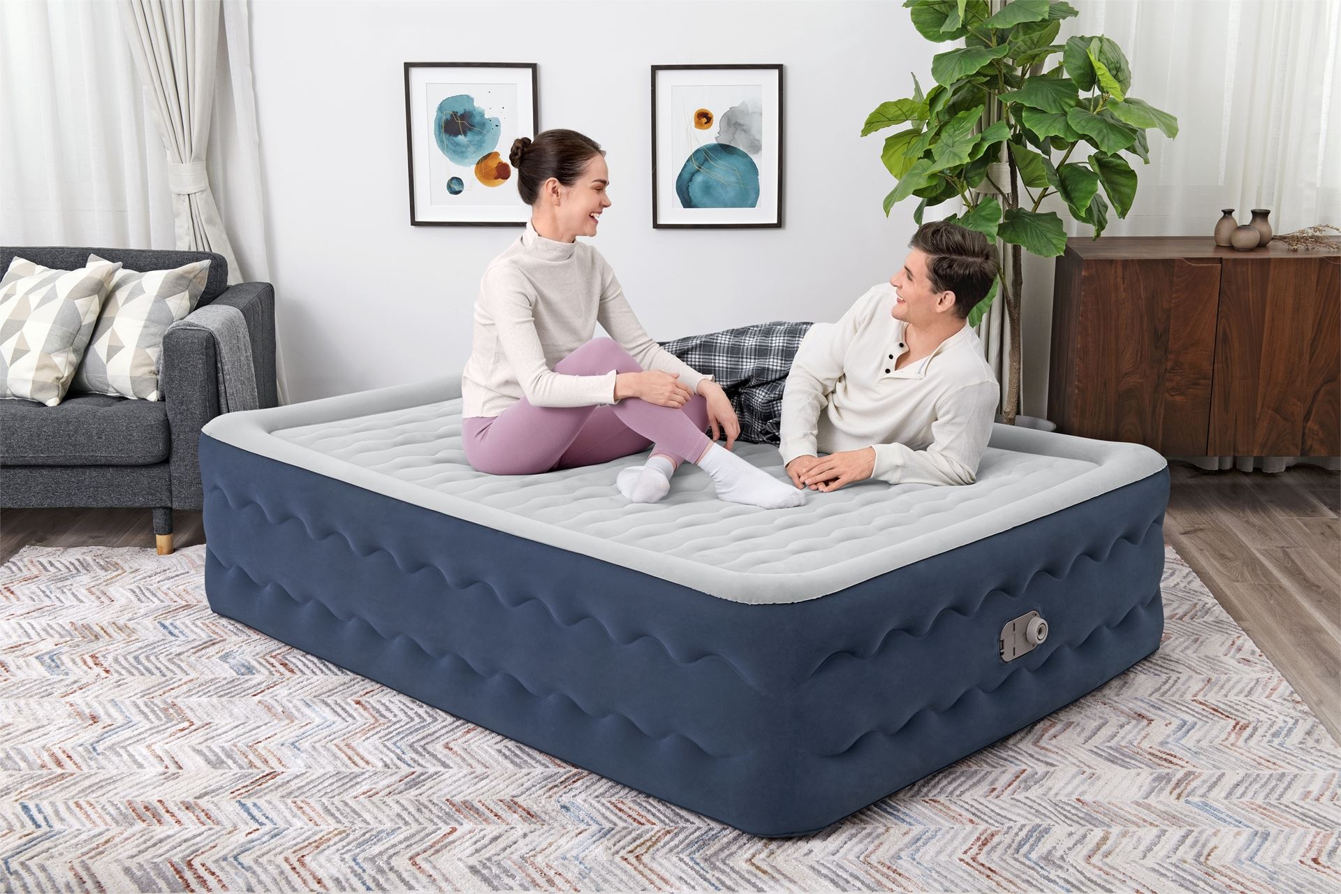 Bestway air bed 'Tritech Queen' - 203x152x51 cm - with side, built-in pump - Luxury design blue/white Bestway-2-03m-x-1-52m-x-51cm-Tritech-Truleisure-Air-Mattress-Queen-Built-in-AC-pump