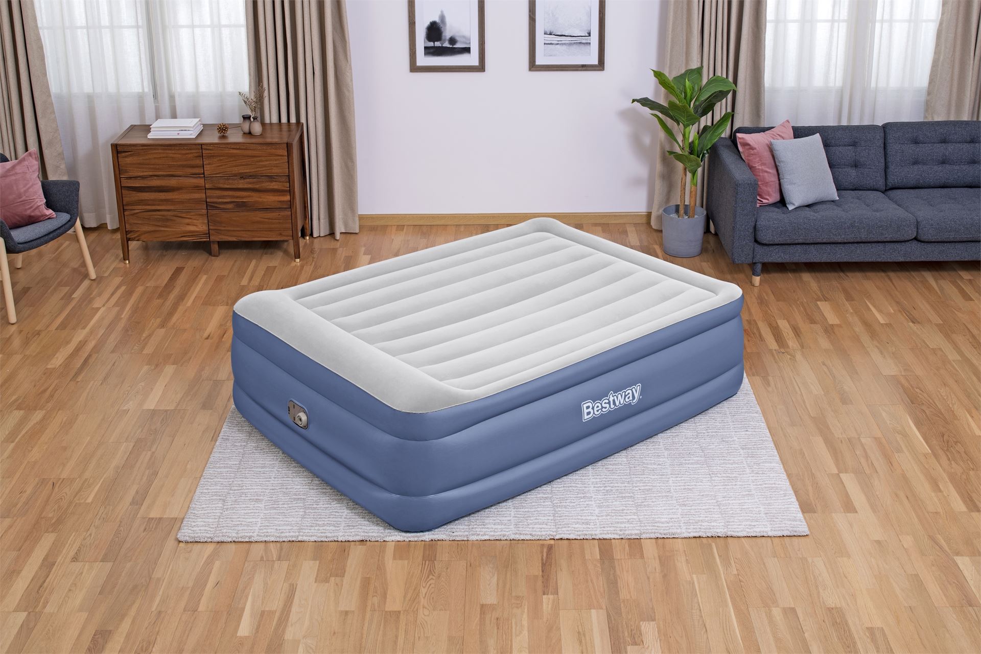 Bestway airbed 'Tritech Queen' - 203x152x56 cm - with built-in pump and deflation valve - Tritech material - Retains its shape Bestway-2-03m-x-1-52m-x-56cm-Tritech-Air-Mattress-Queen-Built-in-AC-Pump