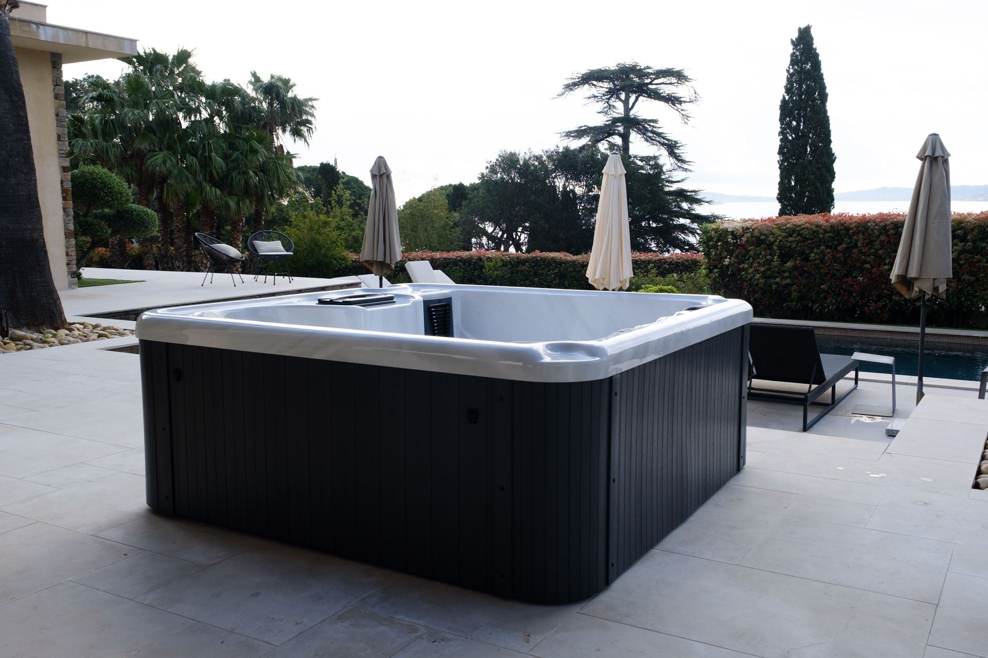 Bestway-Acryl-vaste-Hydrojet-spa-5-personen-12-jets-14-luchtstralen-200x200x78cm