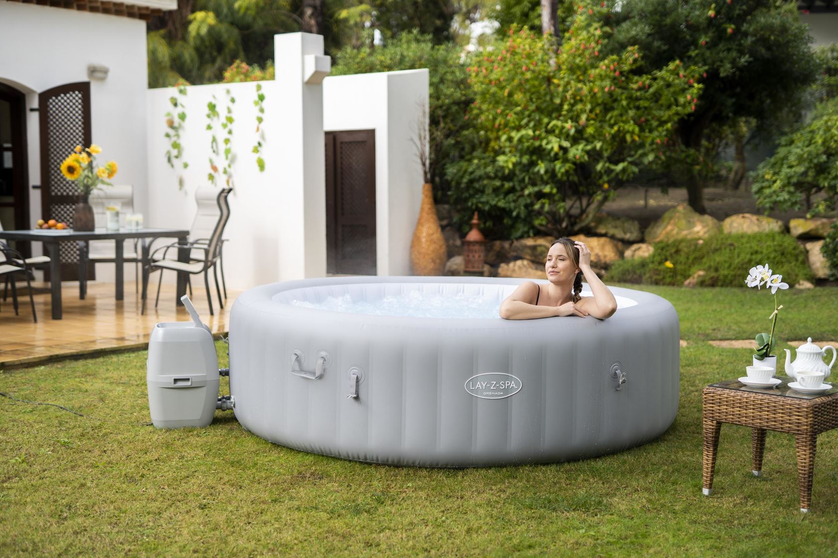 Bestway Lay-Z-Spa Grenada Airjet inflatable spa - 6-8 people